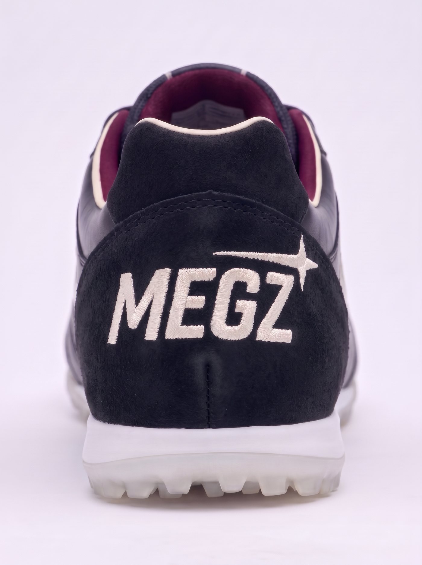 Turf Kicks, Carbon: Heel