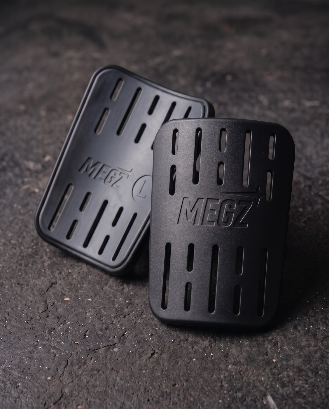Mini Shin Guards: Front and inside
